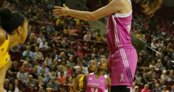 Home Court Advantage Helps Lift Seattle Storm To Win