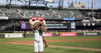 A Dubious Mantle Passes From The Buffalo Bills To The Seattle Mariners